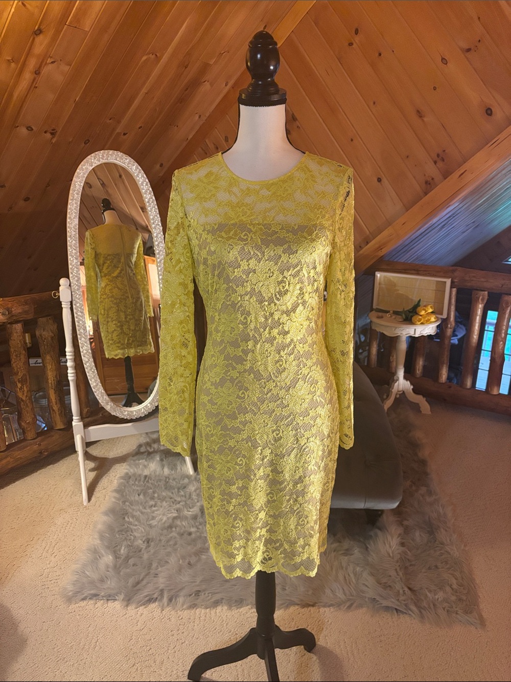 Badgley Mischka Lemon Lace Long Sleeve Sheath Dress